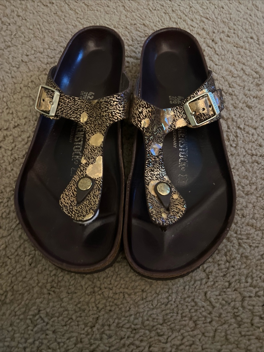 Mules & Clogs - Picture 3 of 7